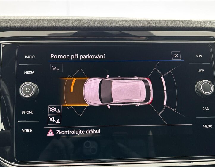 Volkswagen T-Roc SUV / Terénní 2,0 l 221 kw