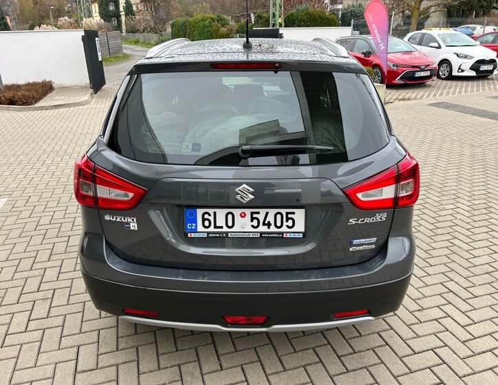 Suzuki SX4 S-Cross 32