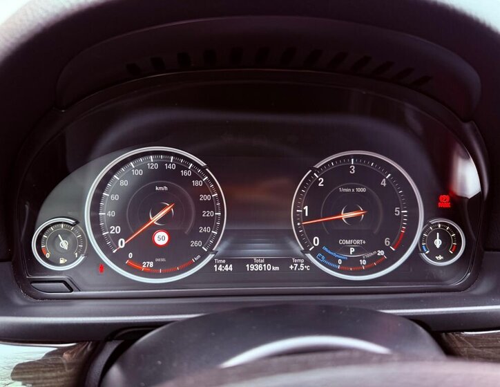 BMW Řada 5 Kombi 3,0 l 190 kw