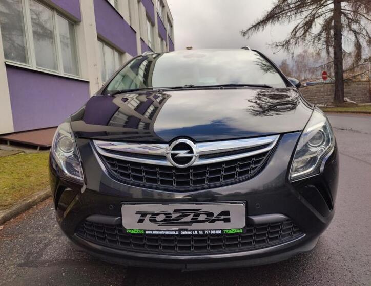 Opel Zafira 7