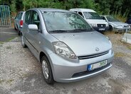 Daihatsu Sirion Hatchback 998,0 51 kw
