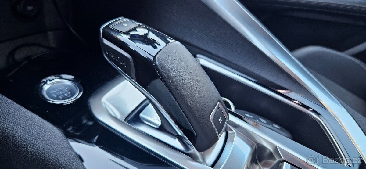 Peugeot 3008 SUV / Terénní 0,0 133 kw