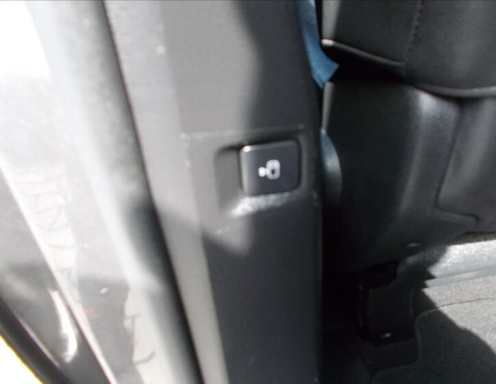 Peugeot Traveller MPV 2,0 l 130 kw