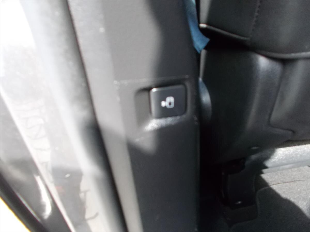 Peugeot Traveller MPV 2,0 l 130 kw