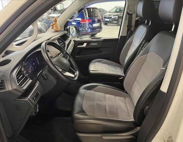 Volkswagen Multivan 17