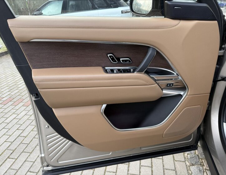 Land Rover Range Rover 12