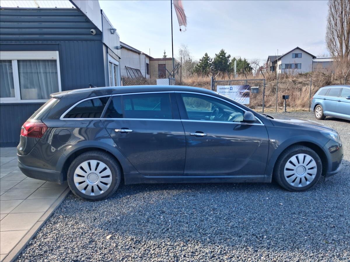 Opel Insignia Kombi 2,0 l 120 kw