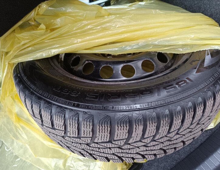 Volkswagen Polo Hatchback 999,0 70 kw