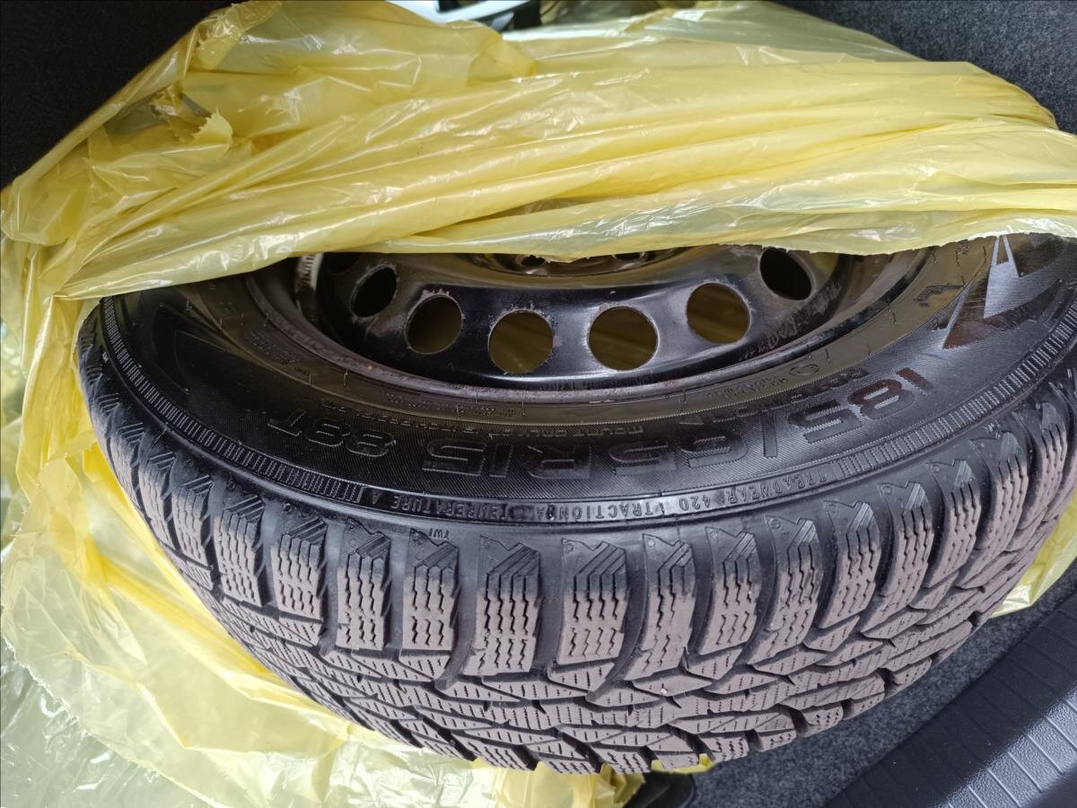 Volkswagen Polo Hatchback 999,0 70 kw