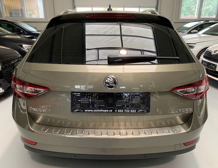Škoda Superb 5