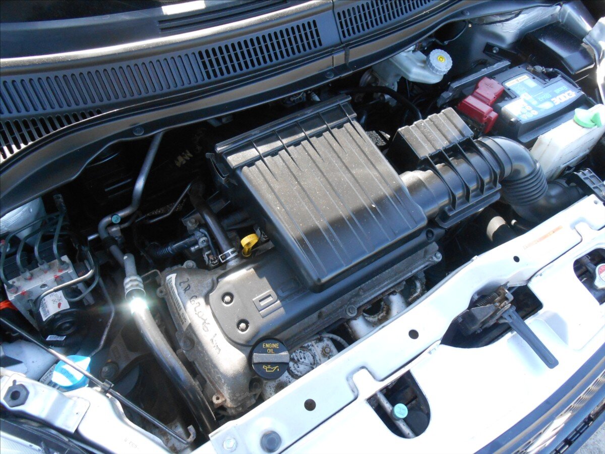 Suzuki Swift Hatchback 1,3 l 67 kw