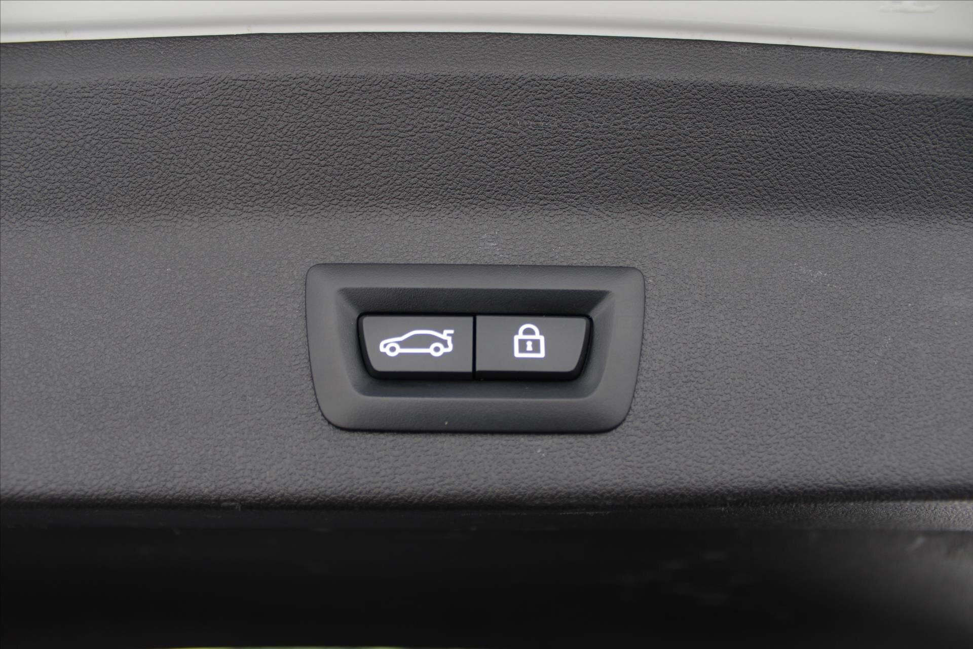 BMW X3 SUV / Terénní 3,0 l 240 kw