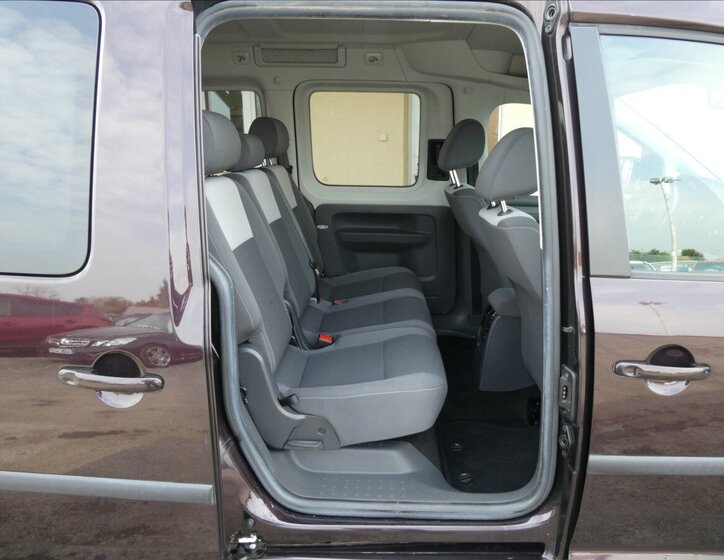 Volkswagen Caddy Kombi 1,6 l 75 kw