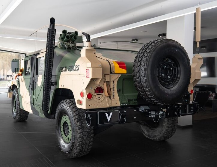 Hummer H1 SUV / Terénní 6,2 l 110 kw