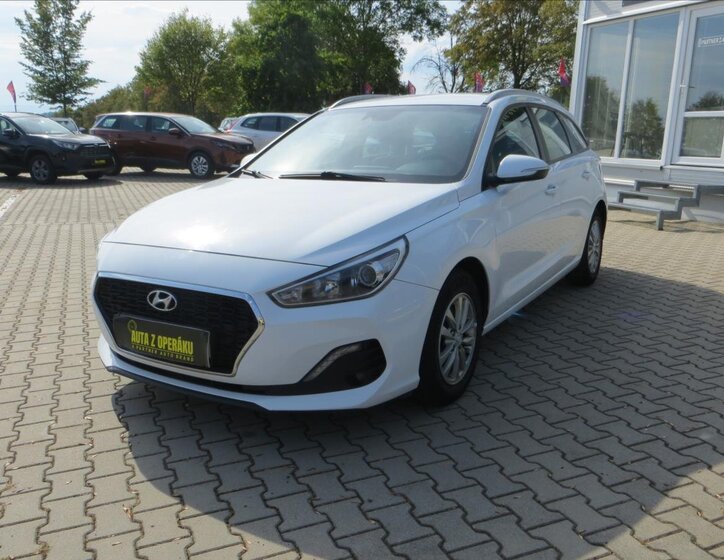 Hyundai i30 Kombi 1,6 l 85 kw