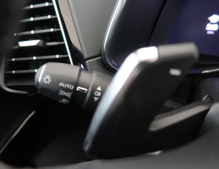 DS Automobiles DS7 Crossback SUV / Terénní 1,5 l 96 kw