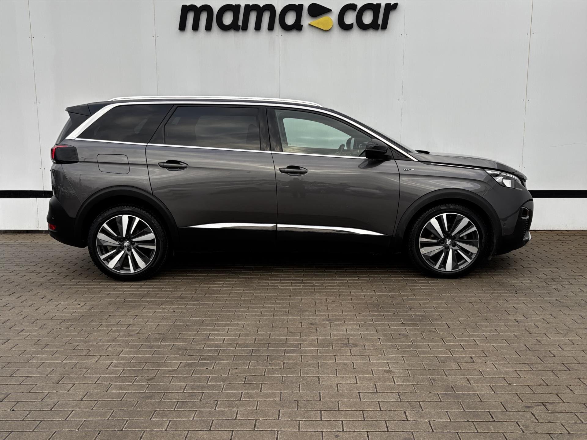 Peugeot 5008 SUV 2,0 l 130 kw