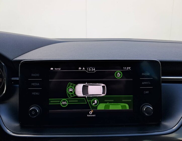 Škoda Scala Hatchback 1,5 l 110 kw