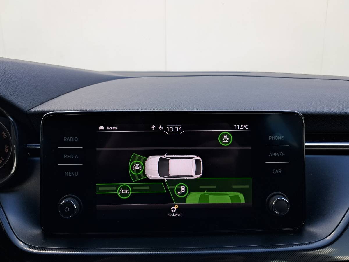 Škoda Scala Hatchback 1,5 l 110 kw