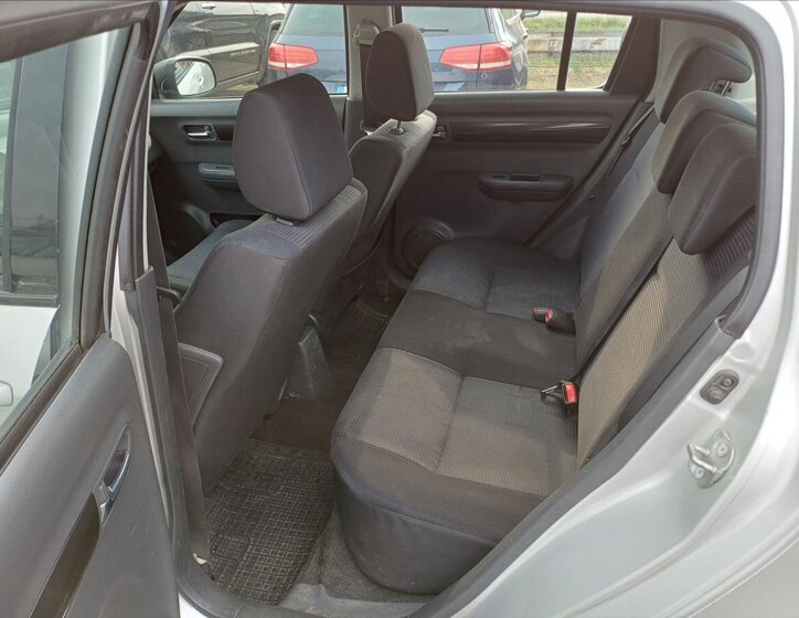 Suzuki Swift Hatchback 1,3 l 66 kw