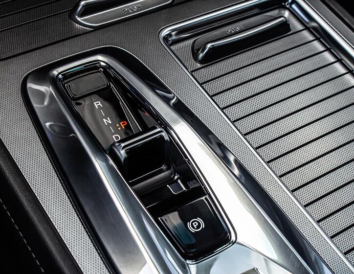 SsangYong Rexton SUV 2,2 l 149 kw