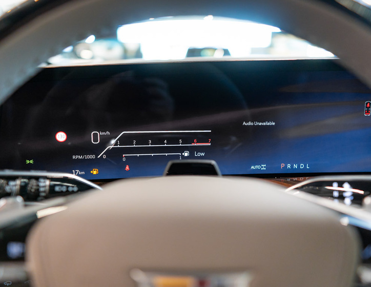 Cadillac Escalade 23