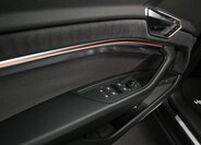 Audi e-tron SUV 0,0 300 kw