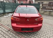 Mitsubishi Lancer Sedan 1,8 l 105 kw