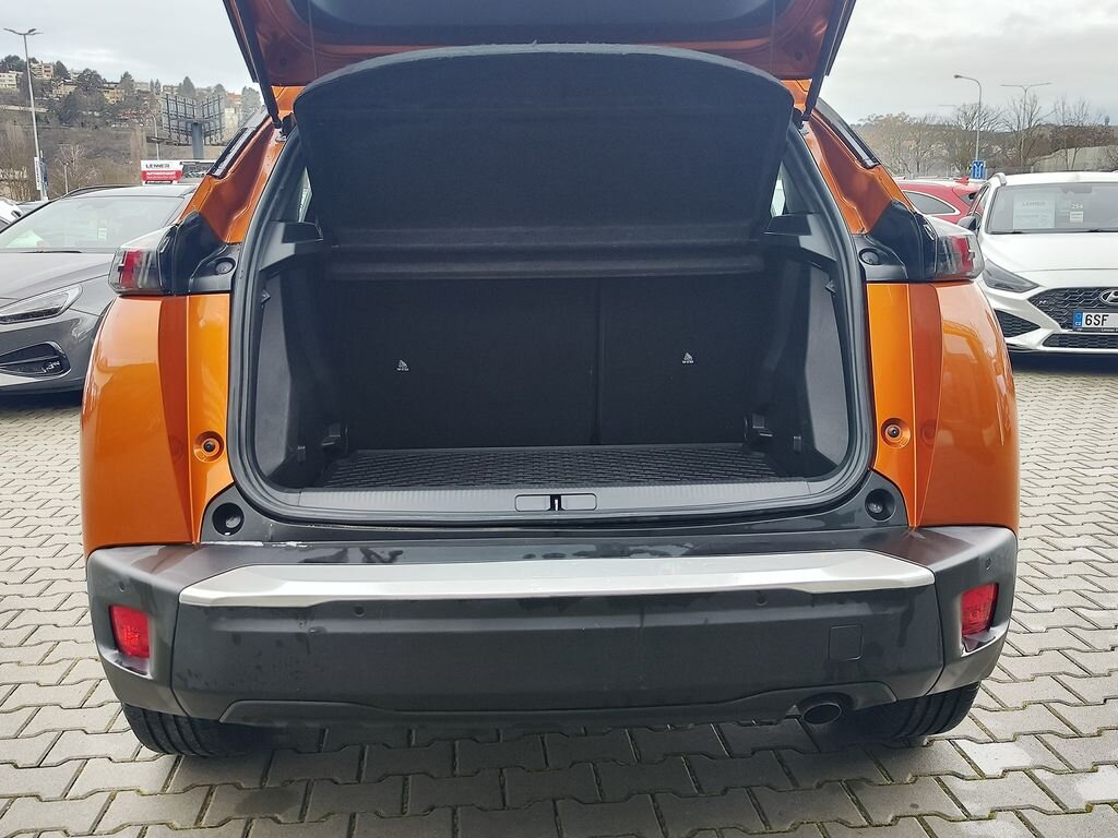 Peugeot 2008 SUV 1,2 l 74 kw