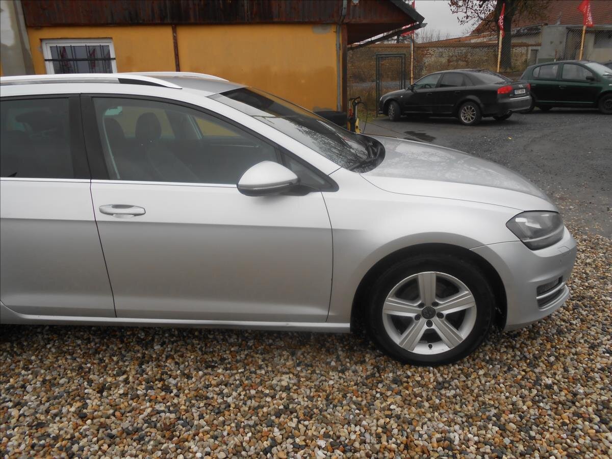 Volkswagen Golf Kombi 2,0 l 110 kw
