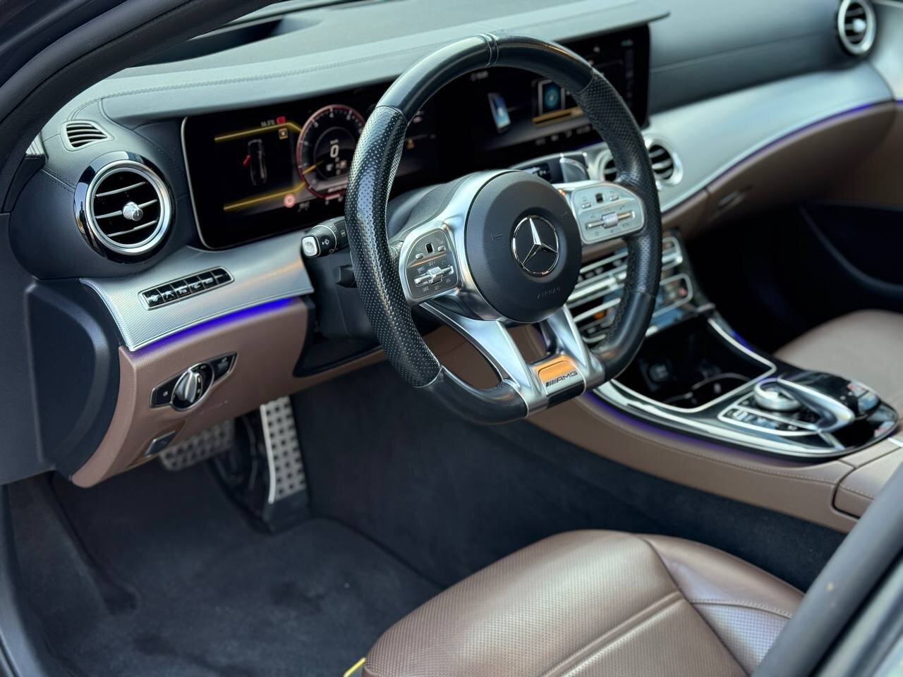 Mercedes-Benz Třídy E Sedan / Limuzína 4,0 l 420 kw