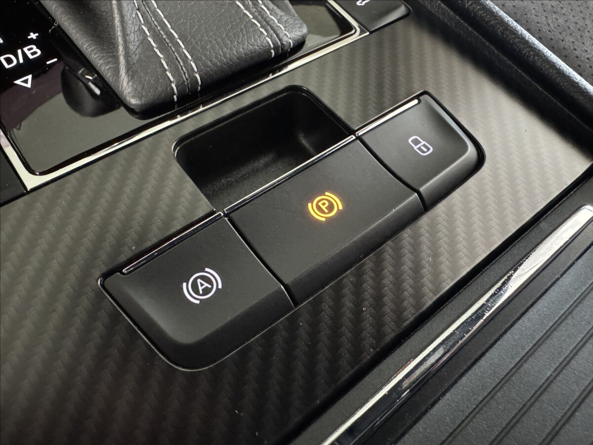 Škoda Superb Kombi 1,4 l 160 kw