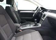 Volkswagen Passat 12