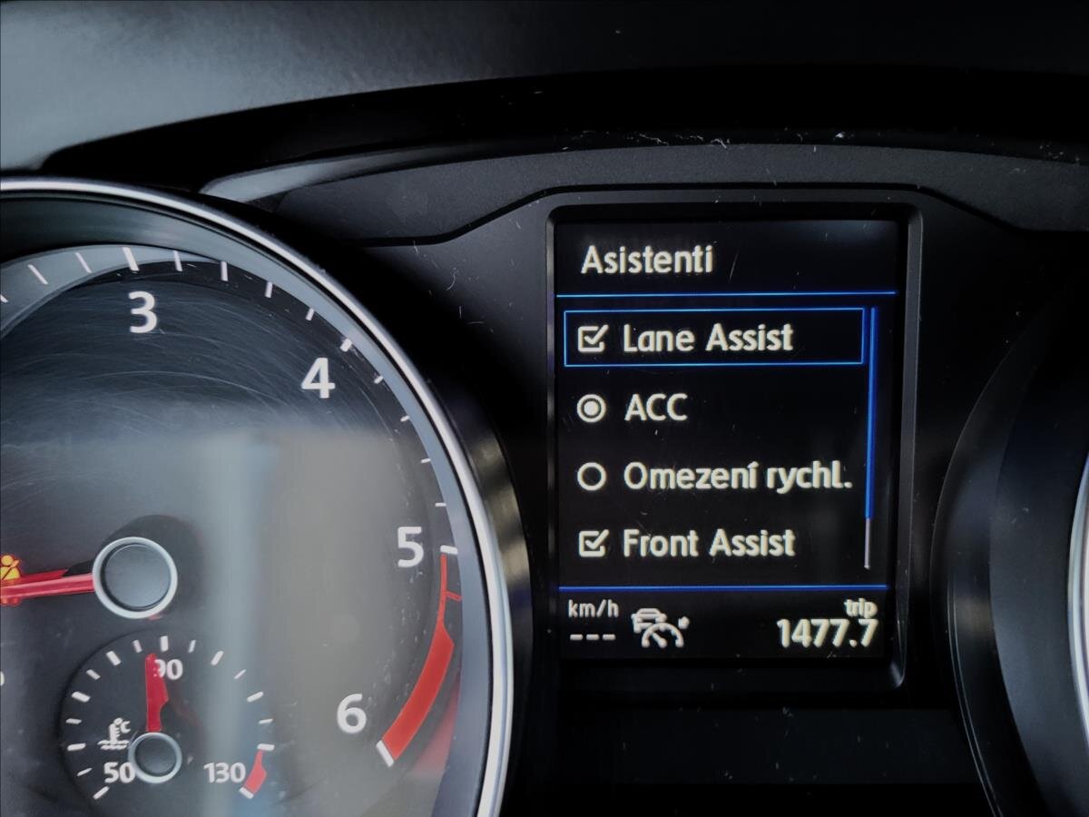 Volkswagen Passat Kombi 2,0 l 90 kw