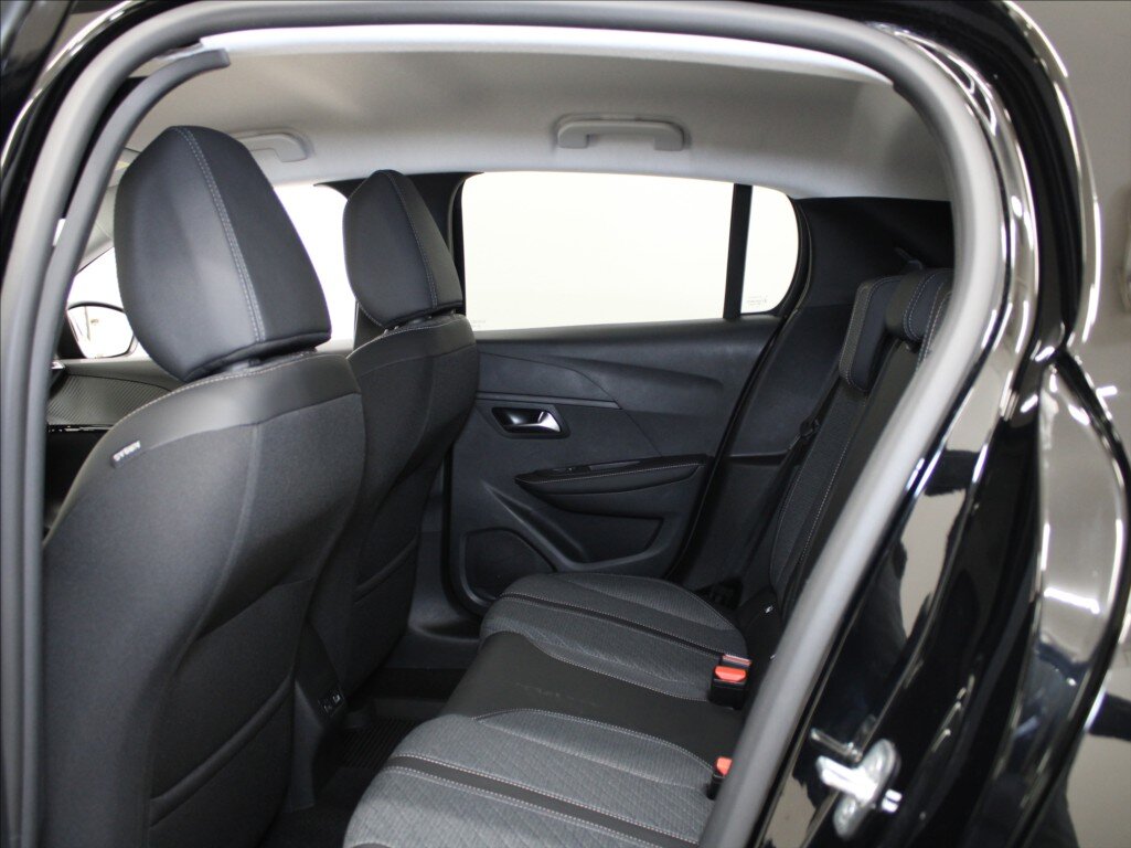 Peugeot 208 Hatchback 1,2 l 74 kw