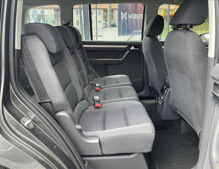 Volkswagen Touran 31