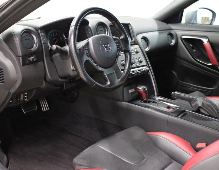 Nissan GT-R Kupé 3,8 l 390 kw