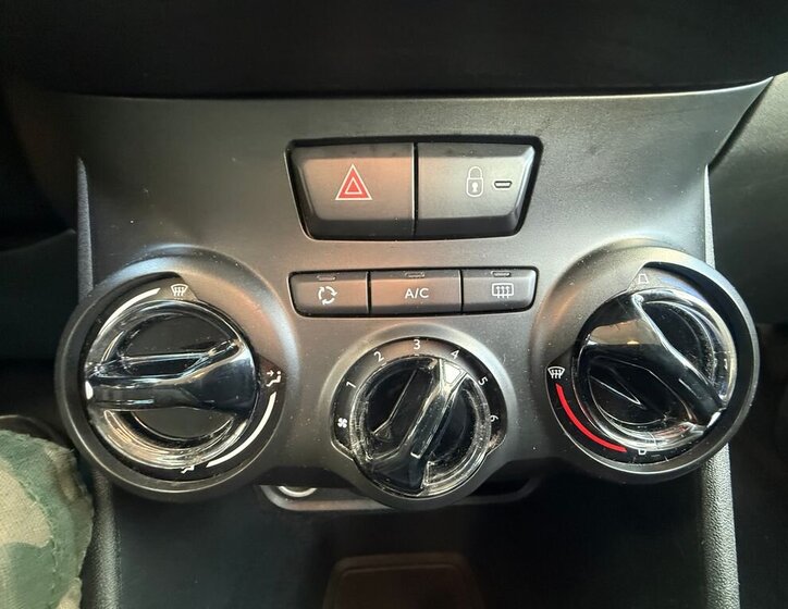 Peugeot 2008 Kombi 1,2 l 60 kw