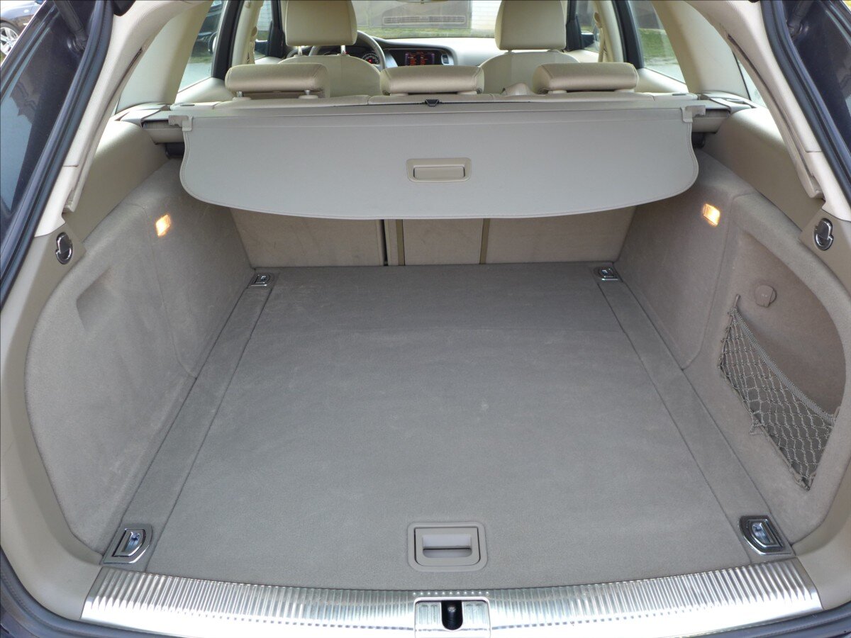 Audi A4 Kombi 2,0 l 105 kw