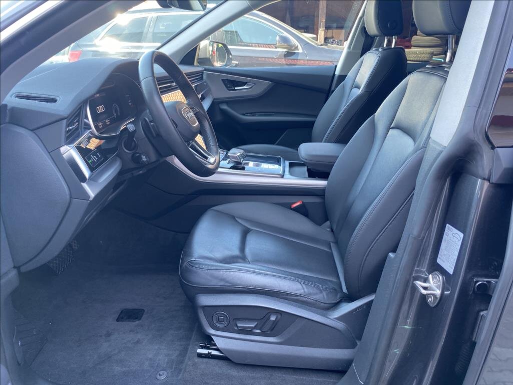 Audi Q8 SUV / Terénní 3,0 l 250 kw