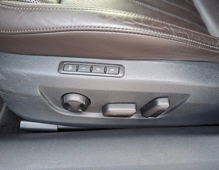 Škoda Superb Sedan / Limuzína 2,0 l 140 kw