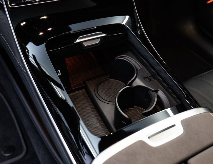 Mercedes-Benz EQS 16