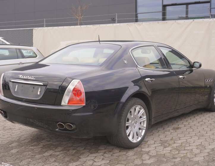 Maserati Quattroporte Sedan 4,2 l 295 kw