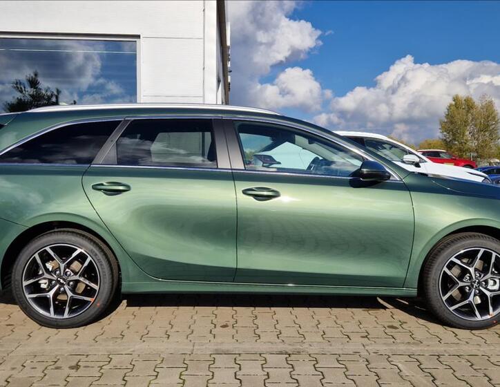 KIA Ceed 4