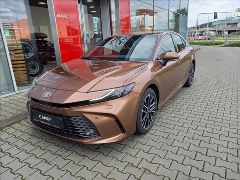 Toyota Camry Sedan / Limuzína 2,5 l 169 kw