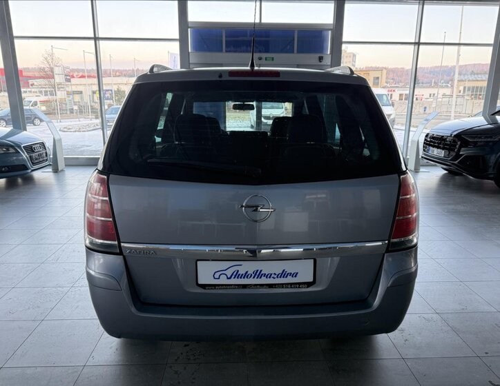 Opel Zafira 5