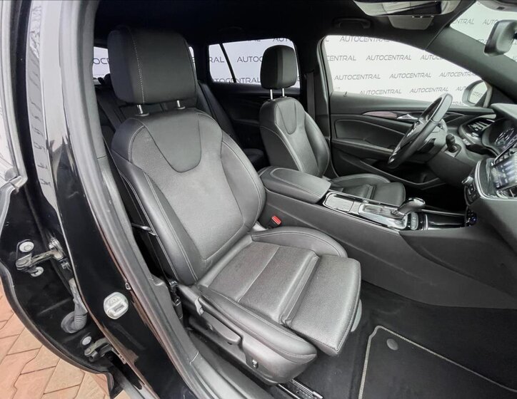 Opel Insignia Kombi 1,5 l 121 kw