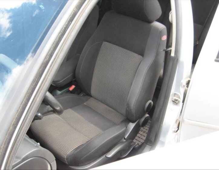 Volkswagen Golf Kombi 1,9 l 74 kw