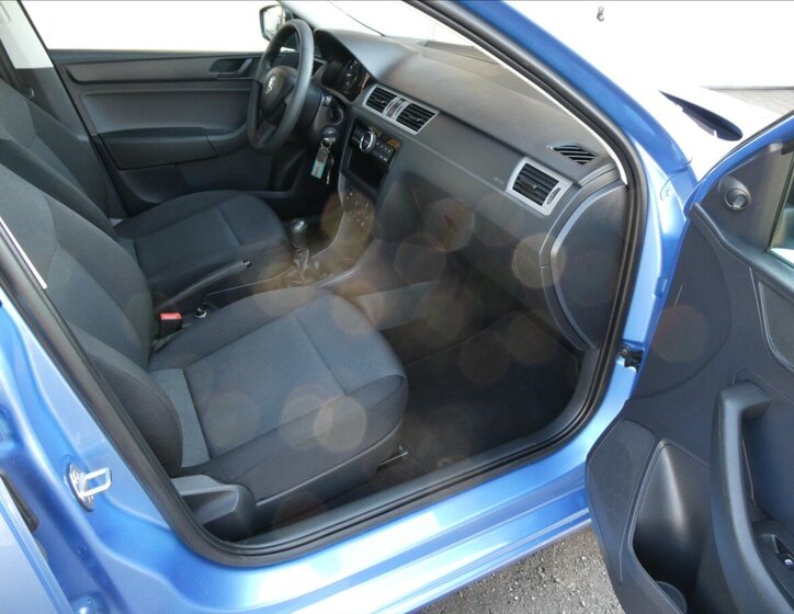 Škoda Rapid Sedan / Limuzína 1,2 l 66 kw