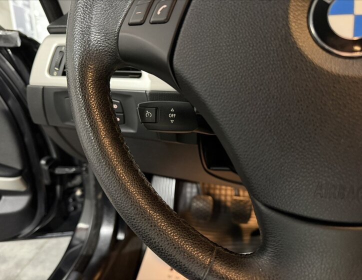 BMW Řada 3 Sedan / Limuzína 2,0 l 105 kw